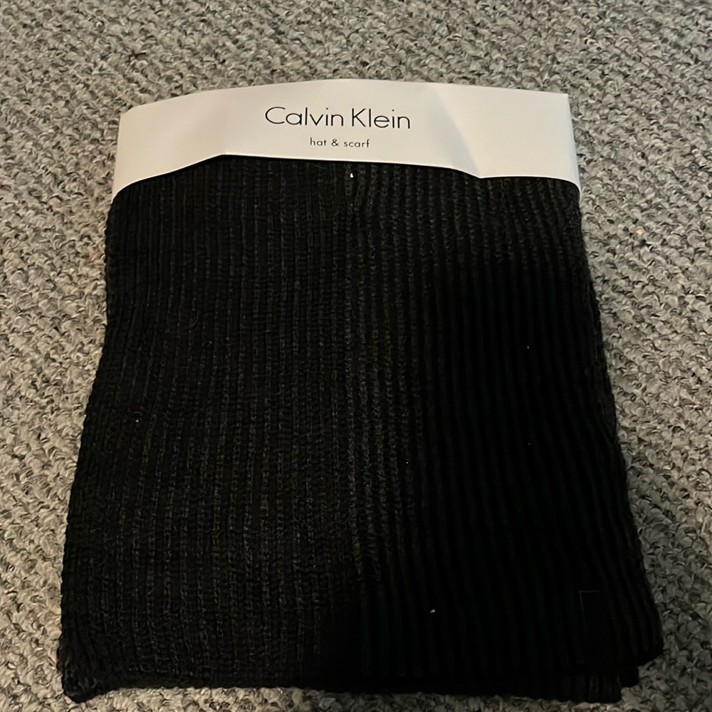 Calvin Klein scarf (no hat)